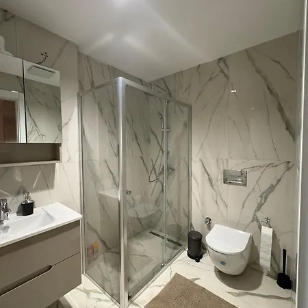 Skyline Diamond Daire *